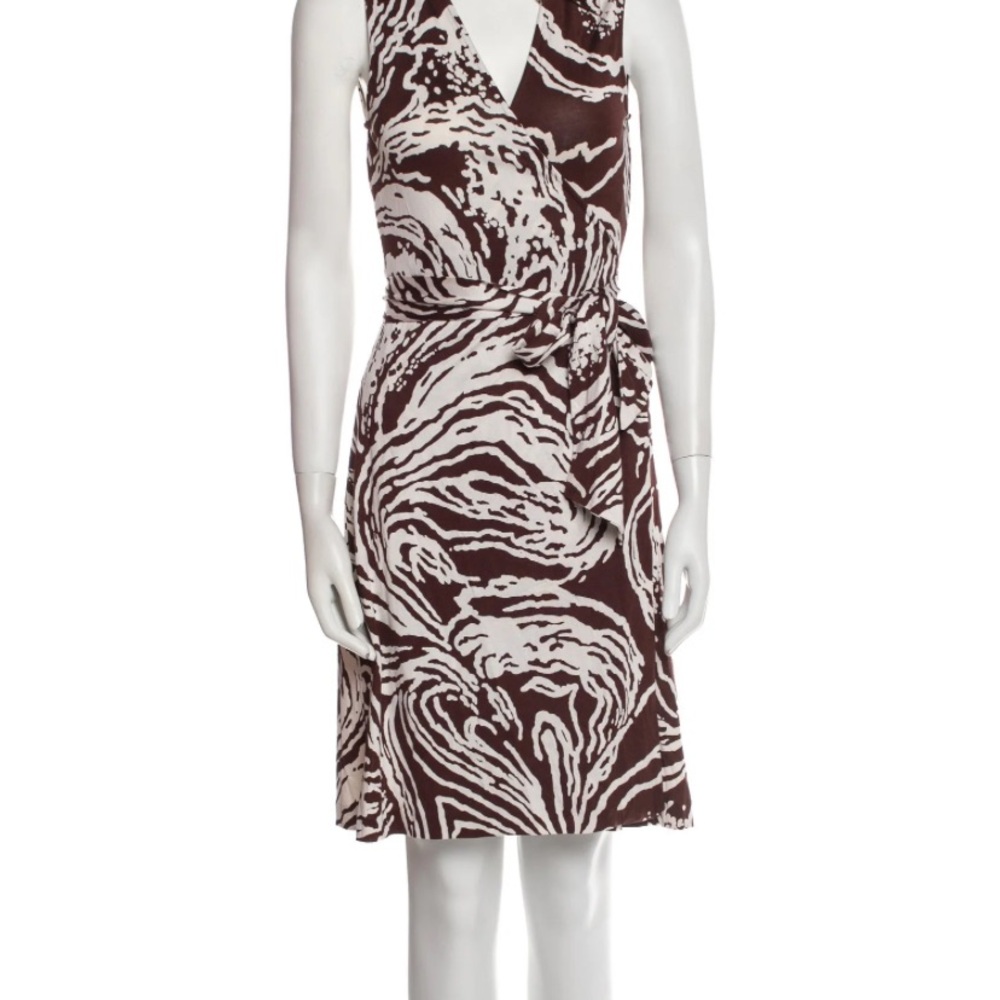 Diane Von Furstenberg Brown and White Midi Dress